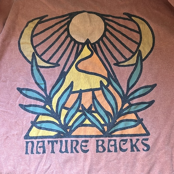 Nature Backs Longsleeve Tee - Picture 3 of 4